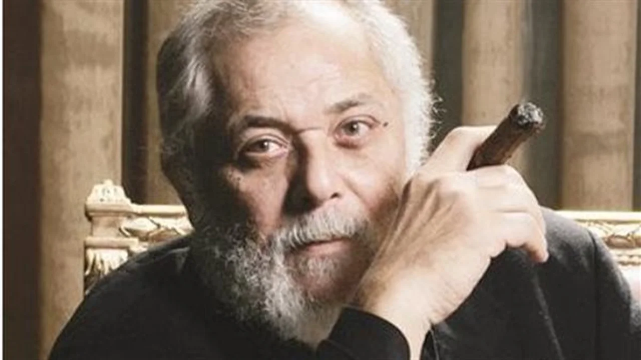 من حي الورديان إلى القمة.. رحلة محمود عبد العزيز في السينما العربية